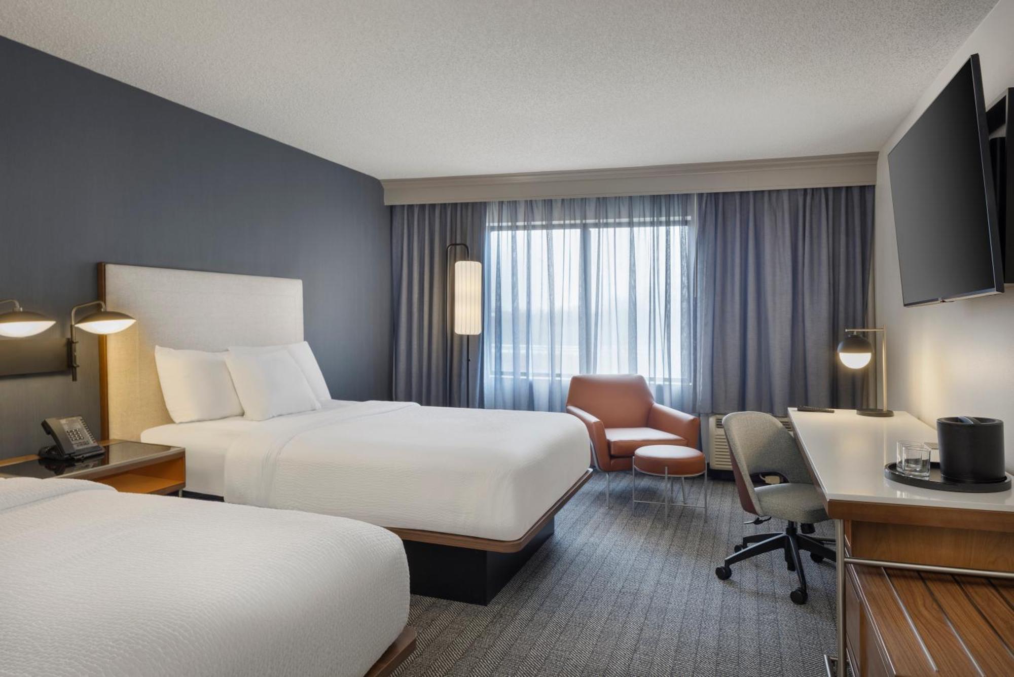Hotel Courtyard By Marriott Springfield Airport Extérieur photo