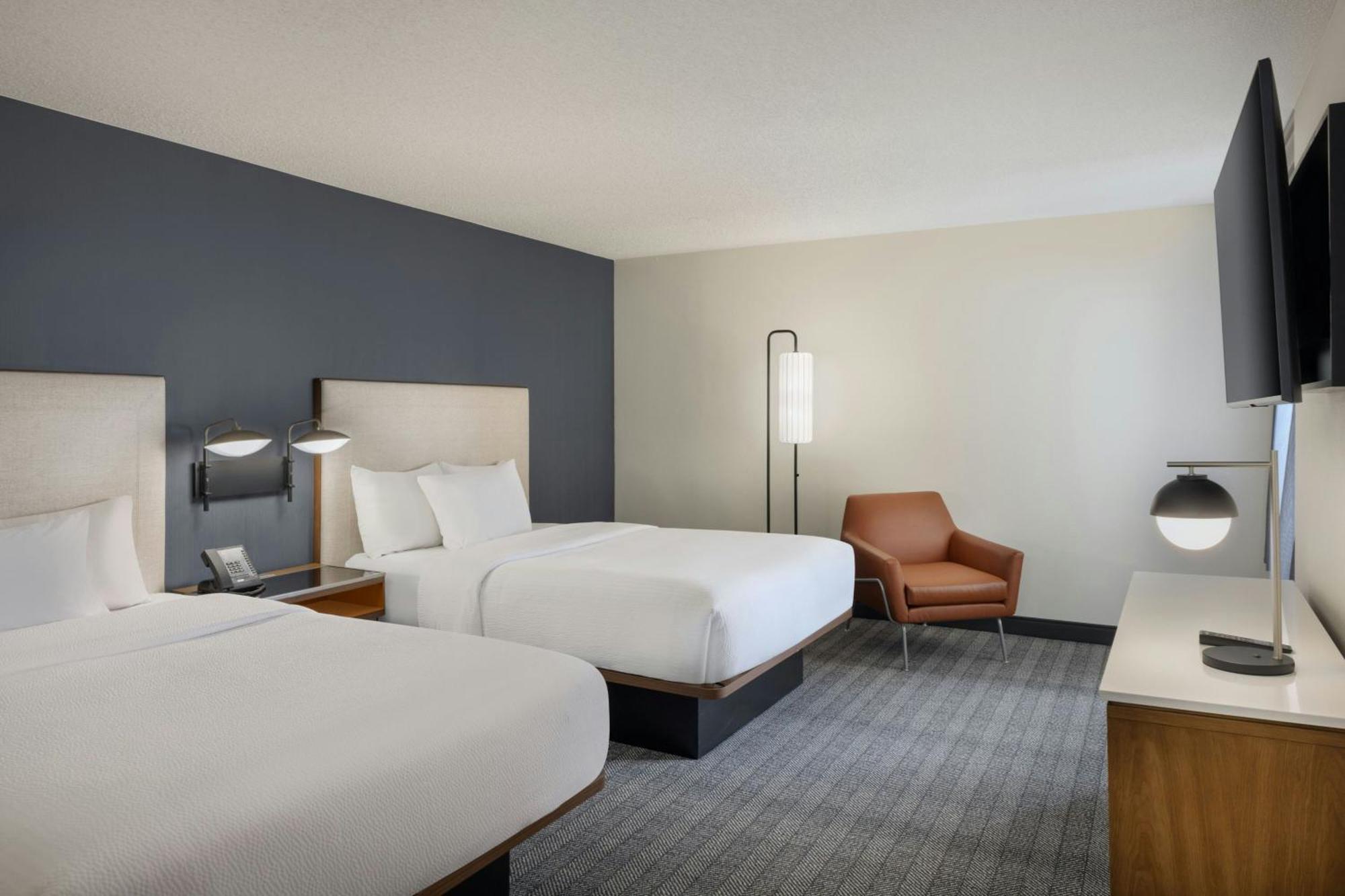 Hotel Courtyard By Marriott Springfield Airport Extérieur photo