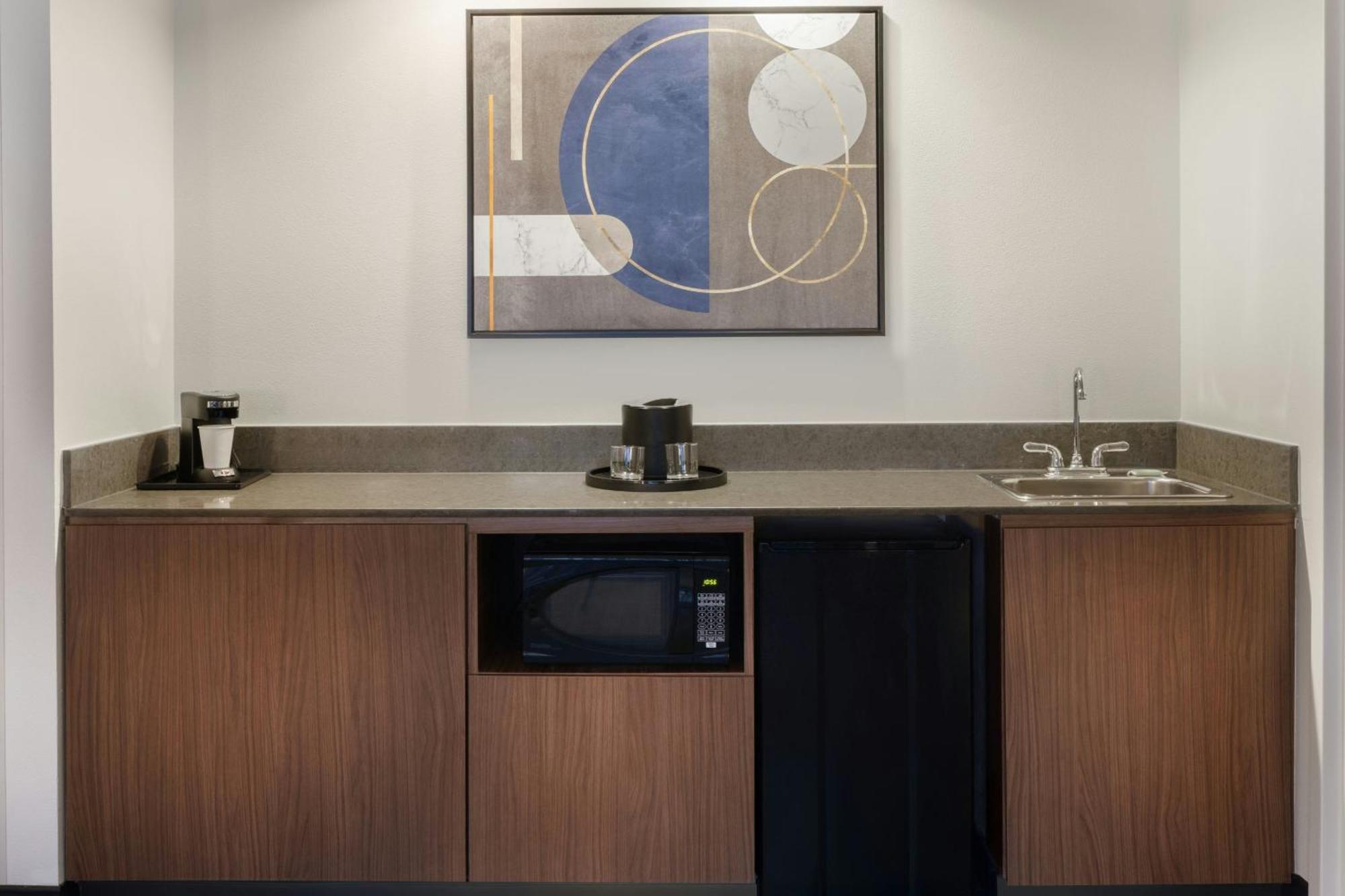 Hotel Courtyard By Marriott Springfield Airport Extérieur photo